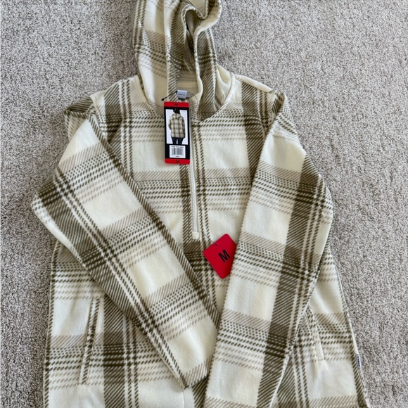 ⭐️ Firm Price ⭐️ New with tags O’Neil pullover - Picture 3 of 5